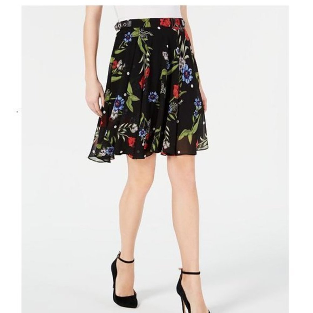 GUESS Grace Floral & Dot Skirt. 31